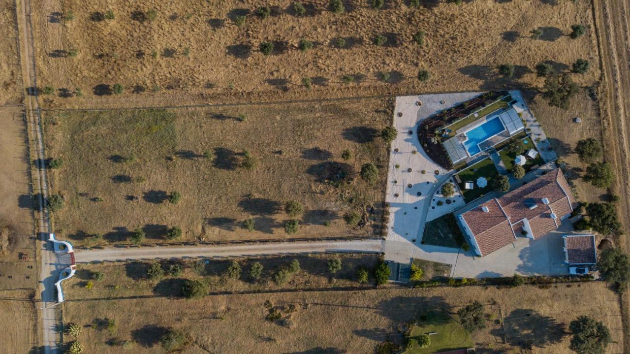 エヴォラ Quinta Da Colinaヴィラ エクステリア 写真